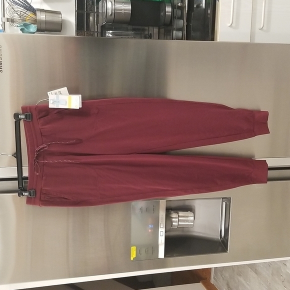 💕ZELLA💕 Live In Pocket Joggers ~ Burgundy London XS NWT - Picture 2 of 10